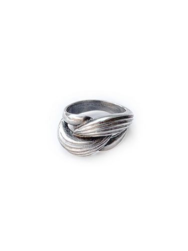 Frill Twist R Ring - AHNI - Modalova