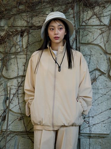 Nylon Washer Shirring Jacket_Beige - OFFGRID - Modalova