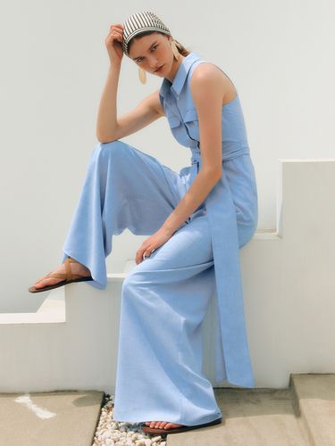 JASMINE Halter Neck Shirt Collar Jumpsuit_Ice Blue - BAU by Bride And You - Modalova