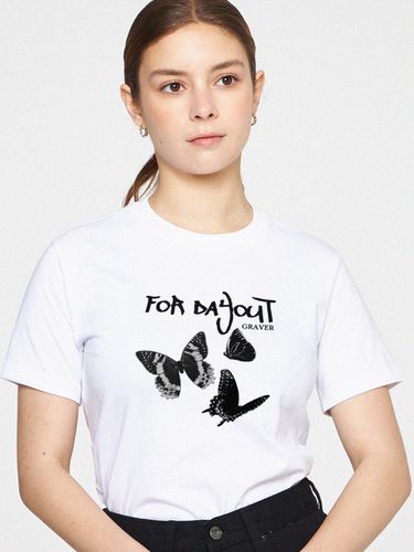 WOMAN] FOR DAYOUT Logo Butterfly Slim T-shirt - GRAVER - Modalova