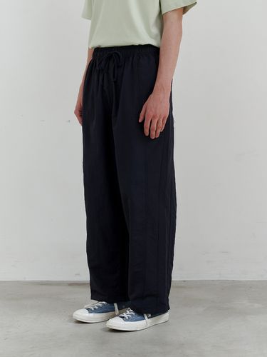 Twisted Curved Roll-Up Pants _ Navy - endoor - Modalova