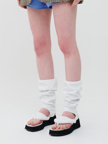 Draping Puff Sandals_White - NEGATIVETHREE - Modalova