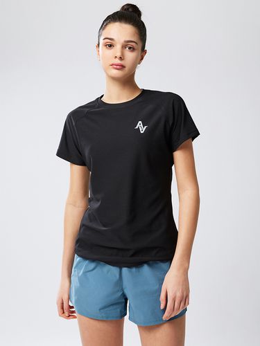 Urban Sports T-Shirt Women_Black - AKIII CLASSIC - Modalova