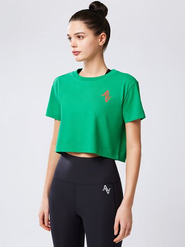 Dust Proof Short Sleeve Crop T-Shirt_Ground Green - AKIII CLASSIC - Modalova