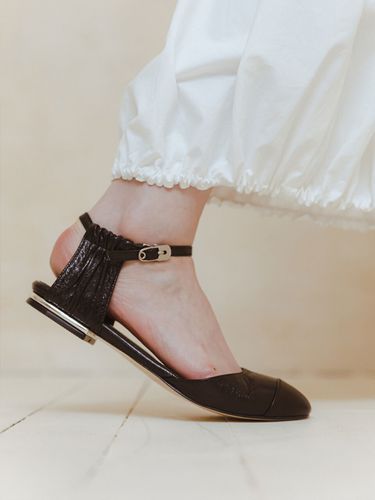 Safety Pin Mary Jane Flats_Black - BLANC TOE - Modalova