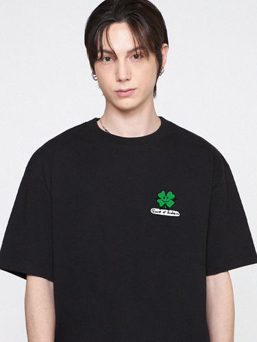 UNISEX] Clover Board T-shirt (4 Color) - GRAVER - Modalova