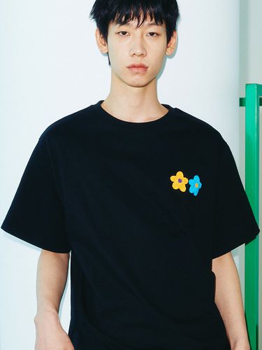 Twin Flower T-Shirt _ Black - MISTERCHILD - Modalova