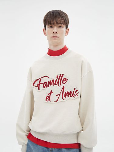 Embroidery Cutting Patch Sweatshirt_Burgundy - FAMILLE - Modalova