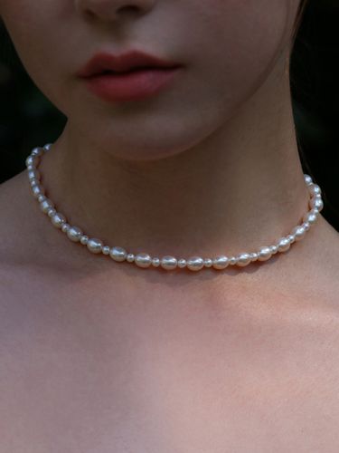 Oval Pearl Necklace - Less is more - Modalova