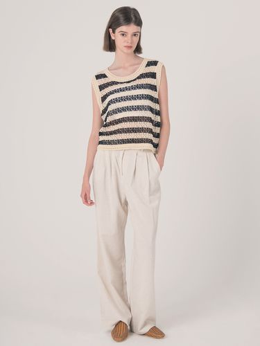 Two Line Detail Pants - Beige - We’Dee - Modalova