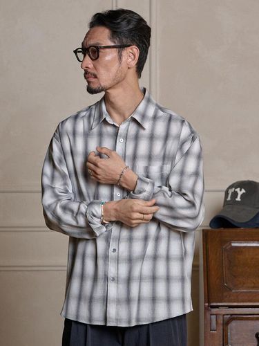 All Day Ombre Checked Shirt _ Black - TLEYOUNG - Modalova