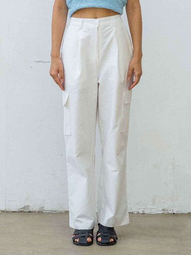 Cotton Cargo Pants _ White - AGENTPEEK - Modalova