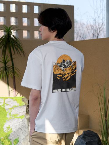 OHC Mountain Peak Graphic T-Shirt - OFFGRID - Modalova