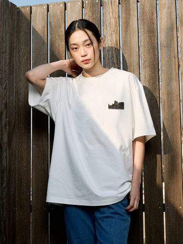 OHC Canyon Graphic T-Shirt - White - OFFGRID - Modalova