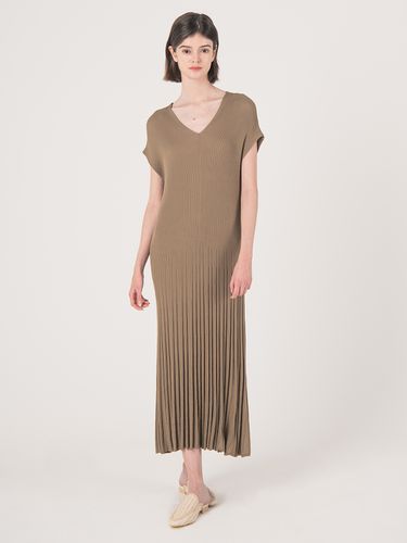 V-neck Sleeveless Dress - Khaki - We’Dee - Modalova