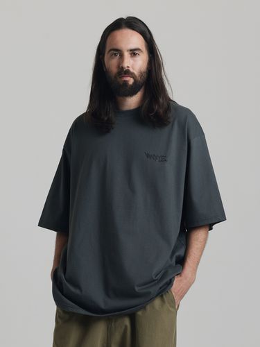 Poster Over Fit Short Sleeve T-Shirt_Charcoal - OTHERFITS - Modalova