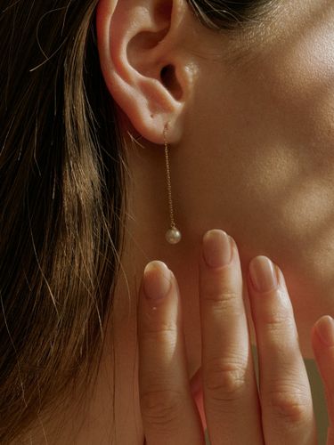 K 5MM Pearl Chain Drop Earring - BARA DU - Modalova