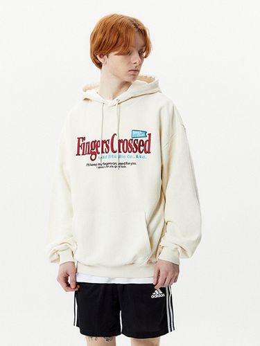 Finger Cross Embroidery Hoodie - ODD STUDIO - Modalova