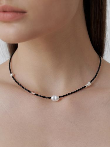 Black Beads Pearl Necklace - leeENoir - Modalova