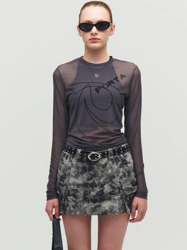 Printed Mesh Top_Charcoal - Porta - Modalova