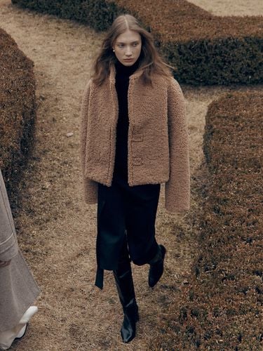 LEA Faux-shearing Reversible Suede Coat_Black - MUSEE - Modalova