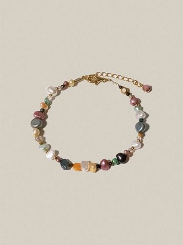 Multi Color Pearl Bracelet - partez - Modalova