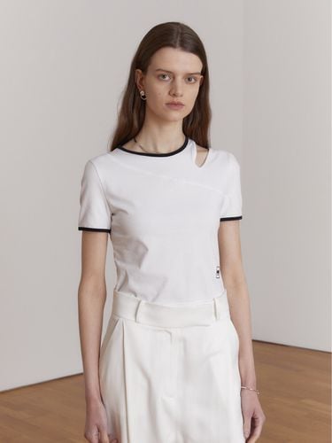 MARTA Color Point Cut-out Jersey Crop Top_White - MUSEE - Modalova