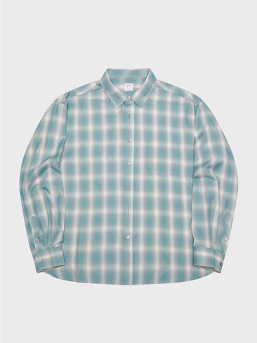 All Day Ombre Shirt_Green - TLEYOUNG - Modalova