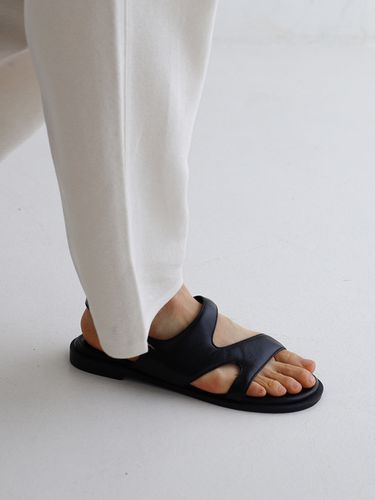 Wave Sandals_Black - MOL:pin - Modalova