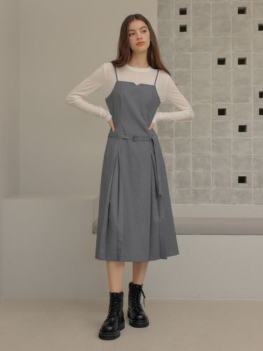 Women Pleated Belt Dress - Gray - GENERAL IDEA - Modalova