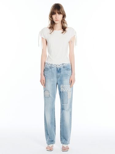 Flower Lace Patch Jeans - Blue - CERRIC - Modalova