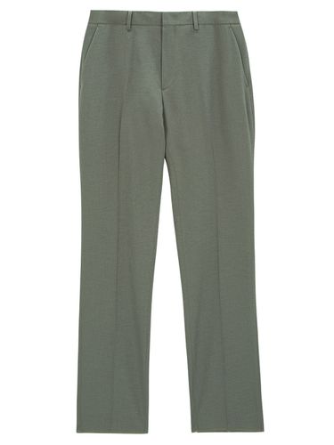 Standard Fit Light Slacks [Beige] - EZIO - Modalova