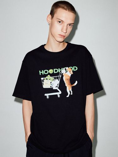 Beagle in the Market T-Shirt (Black) - HOODHOOD - Modalova