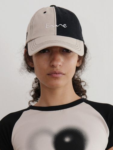 Sun Heart Symbol Ball Cap_Beige + Black - EcommaE - Modalova