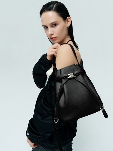 Perfec Fortune Basket Shoulder Medium Bag_Black - vunque - Modalova