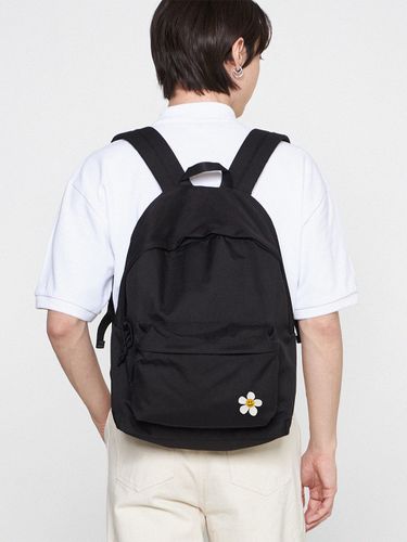 Flower Smile Embroidery One Pocket Backpack_Black - GRAVER - Modalova