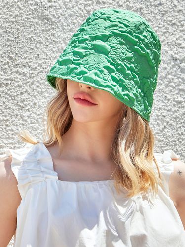 Embo Long Label Drop Bucket Hat_Green - VARZAR - Modalova