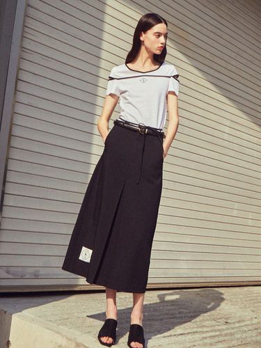 LINE] Basic Tuck Long Skirt - VITALSIGN - Modalova