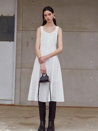 LINE] Line Point Strap Dress_White - VITALSIGN - Modalova