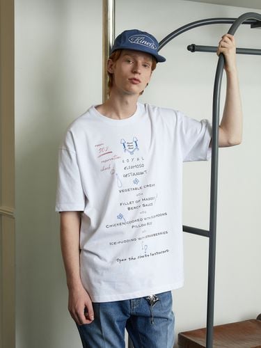 Room Service Menu T-Shirt _ White - KINETO - Modalova