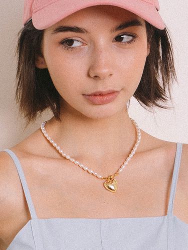 L.C.A Heart Pearl Necklace_ Gold - WorthWord - Modalova