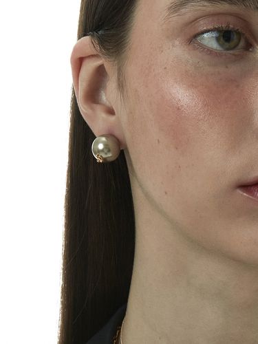 IC Pearl Earring_Gold - Invisible collage - Modalova