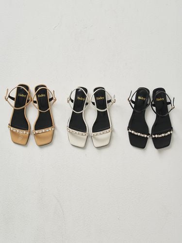 HJ23033 Embellished Flat Sandals_ 3 colors - Hailey - Modalova