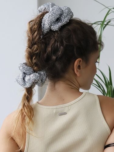 Twinkle Scrunchies_Silver - August Harmony - Modalova