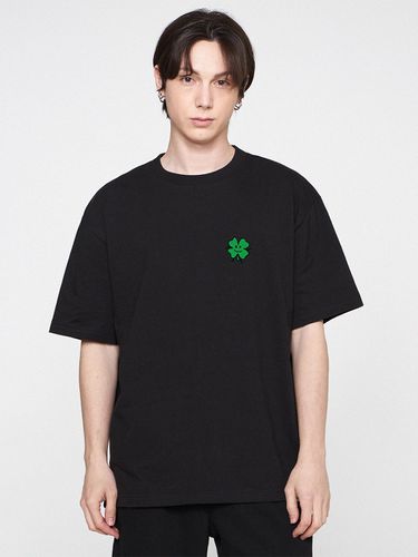 UNISEX]Drawing Clover Back Logo T-shirt (4 Color) - GRAVER - Modalova