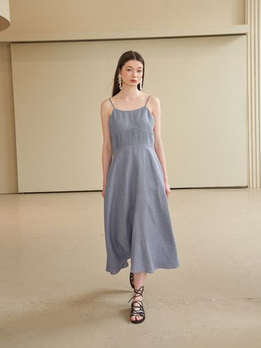 Pintuck Flare Dress_Light Lavender - lecelona - Modalova