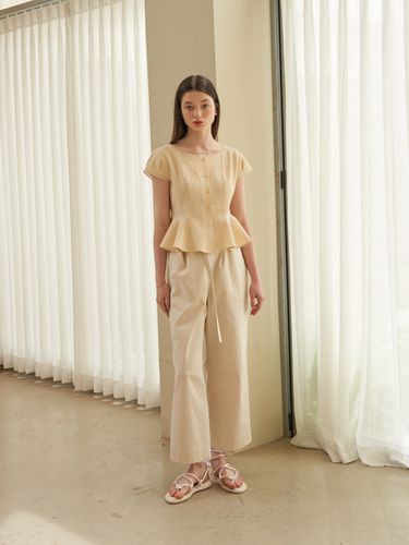 Belted Wide Pants - lecelona - Modalova