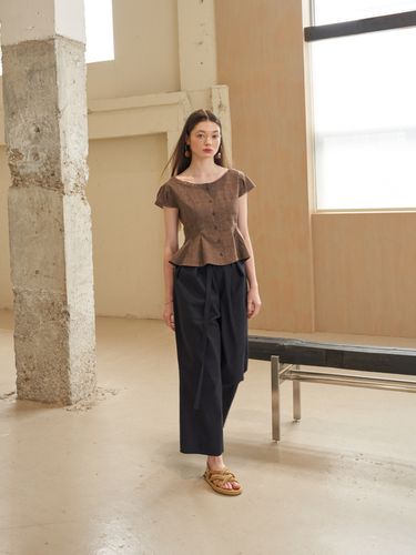 Belted Wide Pants - lecelona - Modalova