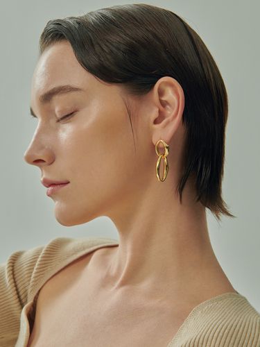 Wave 025 Earring - heradi - Modalova