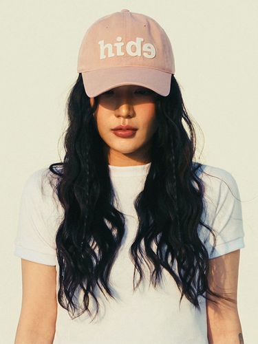 Hide Ball Cap_Baby Pink - hiddenbehind - Modalova